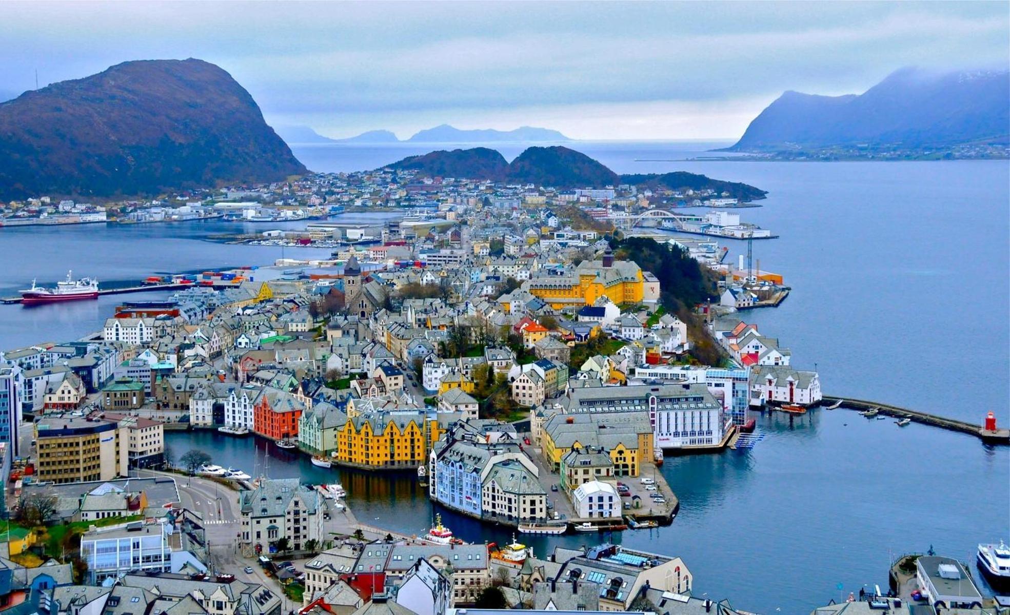 Sunny Apartment In Alesund City 外观 照片